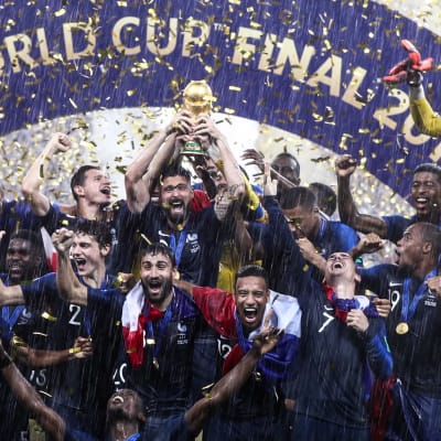 Frankrikes landslag firar VM-guld 2018.