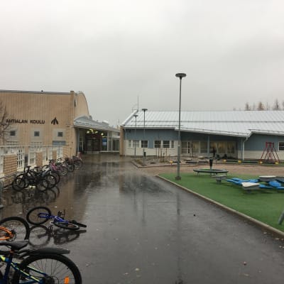 Ahtialan koulu syksyllä 2018