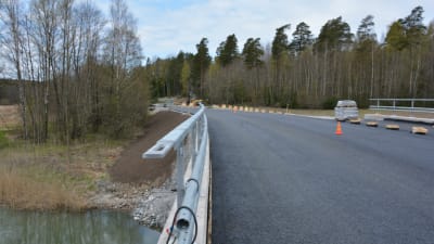 Nya bron över Rödhällsundet i Pargas.