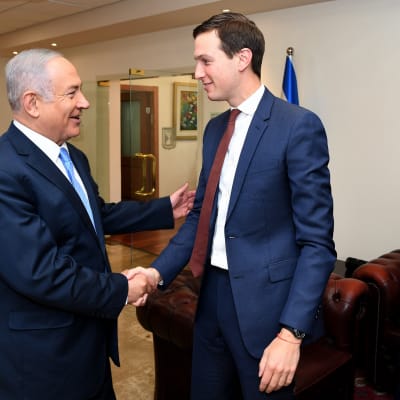 Trumpin neuvonantaja Jared Kushner tapasi matkallaan muun muassa Israelin pääministerin Benjamin Netanjahun 22. kesäkuuta.