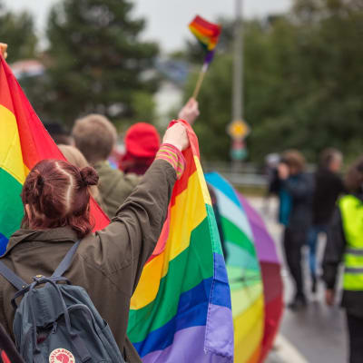 Sápmi Pride -kulkue Inarissa