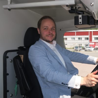 Patria Land Systems Oy:n liiketoimintajohtaja Jussi Järvinen