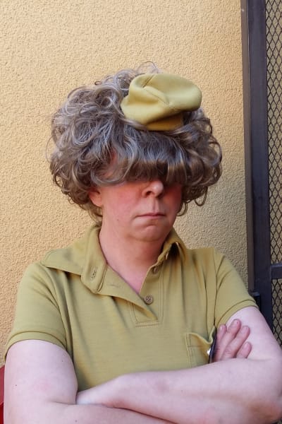 Jenni Kokander (Rivo-Riitta) vid inspelningen av filmen Fingerpori.