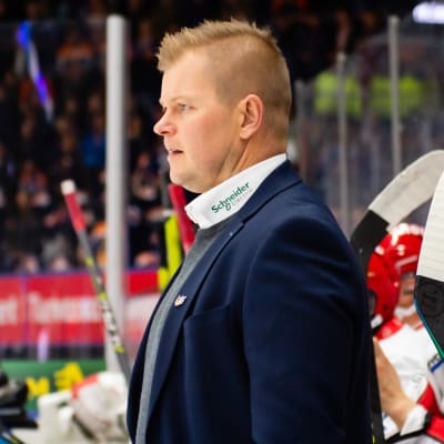 Ari-Pekka Pajuluoma lotsar Sport.