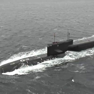 Venäjän puolustusministeriön välittämässä kuvassa Pohjoisen laivaston ydinkäyttöinen Tula-sukellusvene.