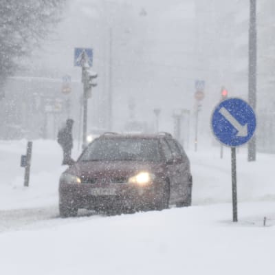Snö i Gräsviken i Helsingfors. 