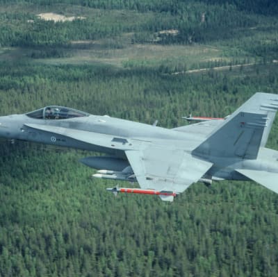 Finska flygvapnets F-18 Hornet.