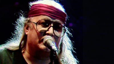 Juice Leskinen itsenäisyyspäivän konsertissa Helsingin Jäähallissa 1986