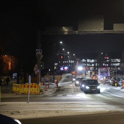 Liikenneruuhkia Tampereen areenan ensimmäisen tapahtuman aikaan.