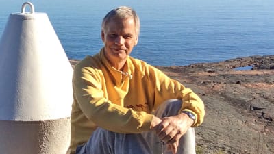 Peter Joutsi på stranden