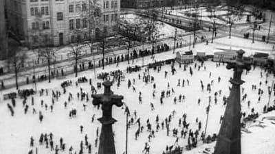 Folk åker skridsko, 1933