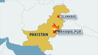 Tankbil fattade eld i Bahawalpur i Pakistan. 