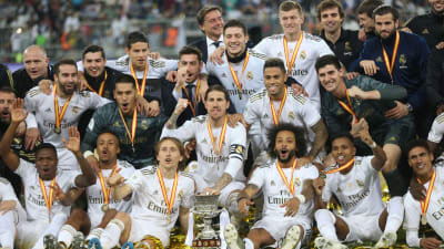 Real Madrid firar supercupen.