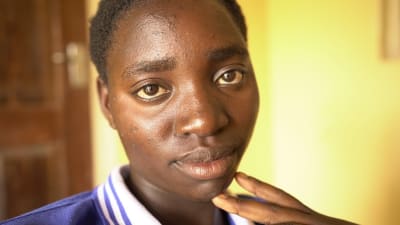 18-åriga Annie från Zambia