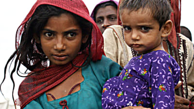 Flyktingbarn från Pakistan.