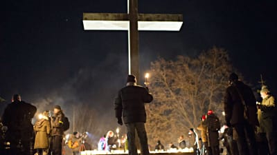 Demonstration på självständighetsdagen 2016 på Sandudds begravningsplats