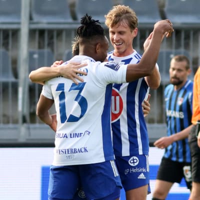 HJK firar mål mot FC Inter.