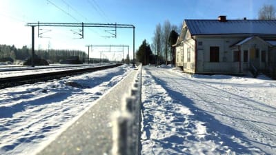 Härmä tågstation i vinterskrud