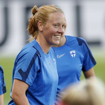 Anna Westerlund ler under landslagsträning.