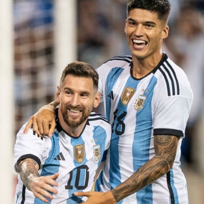 Lionel Messi och Joaquin Correa i landslaget.