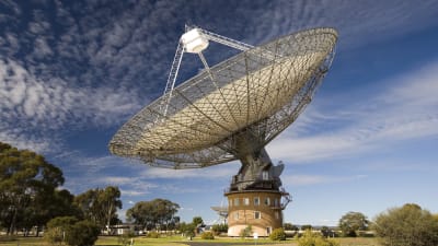 Parkes-radioteleskopet i Australien.