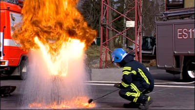 videostill från Vetamix inslag om brandsäkerhet.