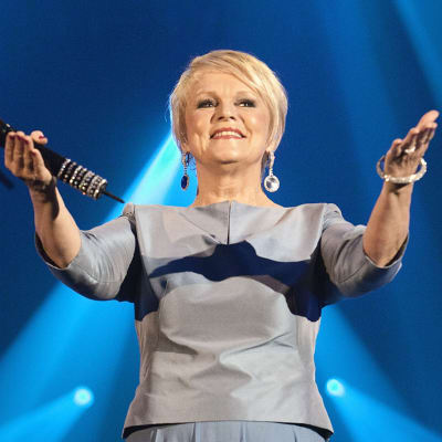 Katri Helena 50-vuotisjuhlakonsertissaan Tampere-talossa 2013