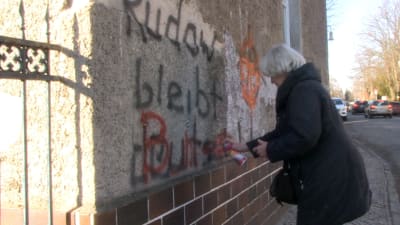 Sprejaktion i stadsdelen Rudow i Berlin.