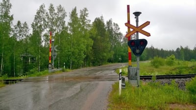 Plankorsning vid Mangård i Mjölbolsta.