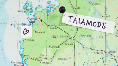 Tålamods är placerat ut på Finlands karta med en handskriven lapp.