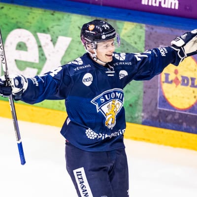 Antti Suomela esiintyi Leijona-paidassa viime marraskuussa. 