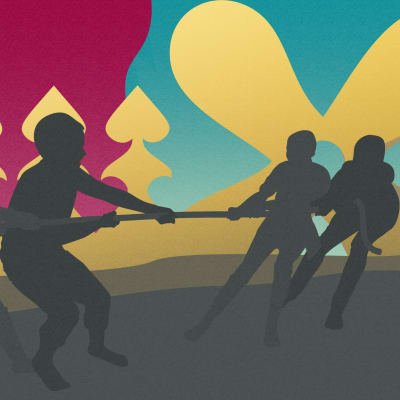 En animerad bild med Silhuetter av 4 personer som har dragkamp framför två flaggor av dels Kimitos kommunvapen och dels Dragsfjärds kommunvapen.