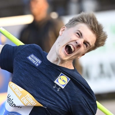 Oliver Helander kastar i Paavo Nurmi Games.