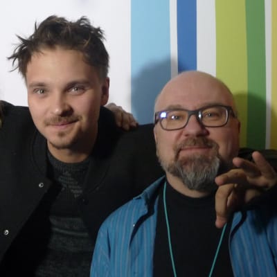 Juha-Pekka Sillanpää, Roope Salminen ja Juha Blomberg Levylautakunnassa.