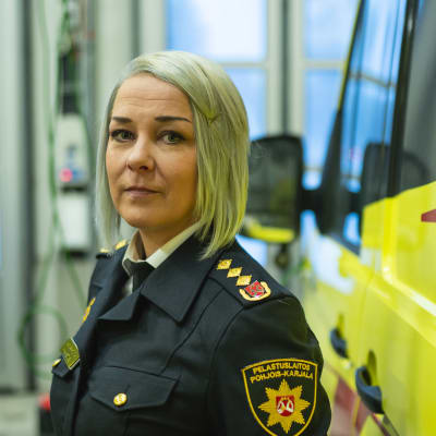 Potretti Pohjois-Karjalan pelastuslaitoksen valmiusasiantuntija Minna Kettusesta.