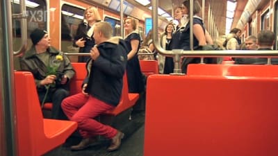 Flashmob med hurriksi.fi i metron