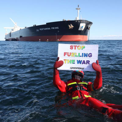 Greenpeace esti venäläistankkereiden toiminnan Tanskan vesillä