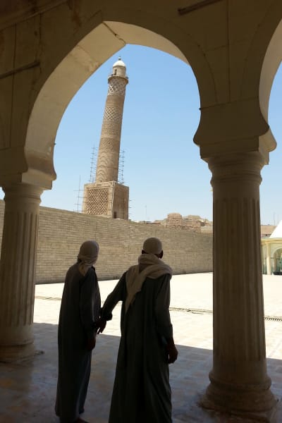 Den lutande minareten sedd från från moskén år 2014 innan IS intog Mosul i en blixtoffensiv