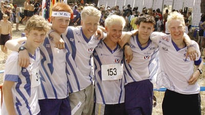 Juha Sorvisto, Jani Myllärinen, Tuomas Tervo, Jörgen Wickholm, Juha-Matti Huhtanen och Mårten Boström under junior-VM 2002.
