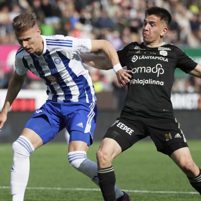 Bojan Radulovic och Valentín Gasc i närkamp.