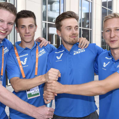 Suomen viestikvartetti Samuel Purola (vas.), Oskari Lehtonen, Otto Ahlfors ja Eetu Rantala.