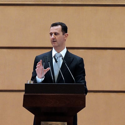 För en knapp vecka sedan lovade Assad att stanna kvar vid makten