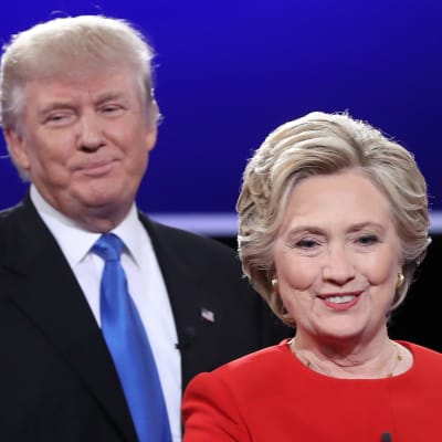 Presidentkandidaterna Trump och Clinton efter den första tv-debatten 26.9.2016