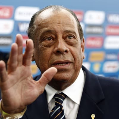 Carlos Alberto.
