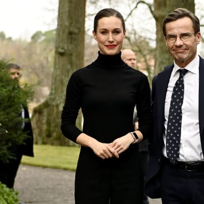 Ulf Kristerssonin ja Sanna Marinin tiedotustilaisuus
