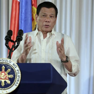 Filippiinien presidentti Rodrifo Duterte puhui poliiseille 19. tammikuuta vuonna 2017 Manilassa. 