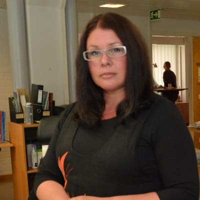 Huvudförtroendeman Johanna Lemström. Thomas Sundström är nyhetschef på Västra Nyland.