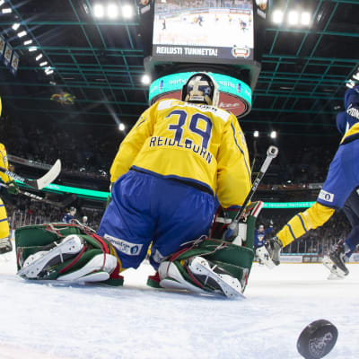 Sverige släpper in mål mot Finland 2019.