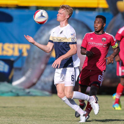 Nicklas Maripuu spelar fotboll i USA.