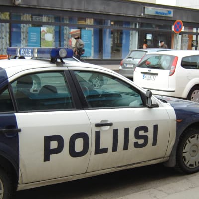 Polisbil.